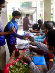 Students Arrive At Dhaka University