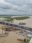 Qinjiang Bridge Construction.