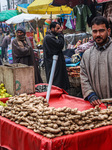 Daily Life In Kashmir