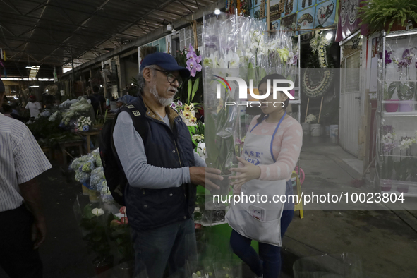 A person inside the Jamaica Market in Mexico City went to buy flowers and some gifts for Mother's Day, which is celebrated on 10 May in Mexi...