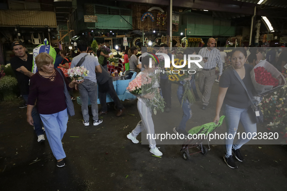 Dozens of people attend the Jamaica Market in Mexico City to buy flowers and some gifts for Mother's Day, which is celebrated on 10 May in M...