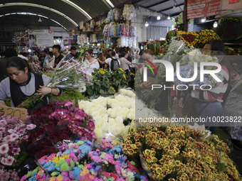 Dozens of people attend the Jamaica Market in Mexico City to buy flowers and some gifts for Mother's Day, which is celebrated on 10 May in M...