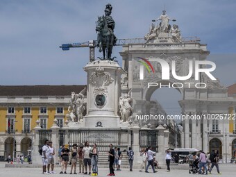 People are seen walking around the area around the Praca de Comercio in the Baixa neighborhood. 02 May 2023.  (