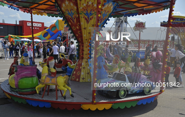 VINNYTSIA, UKRAINE - MAY 14, 2023 - The Wheel of Support, a festival of amusement rides, takes place in Vinnytsia, west-central Ukraine.NO U...