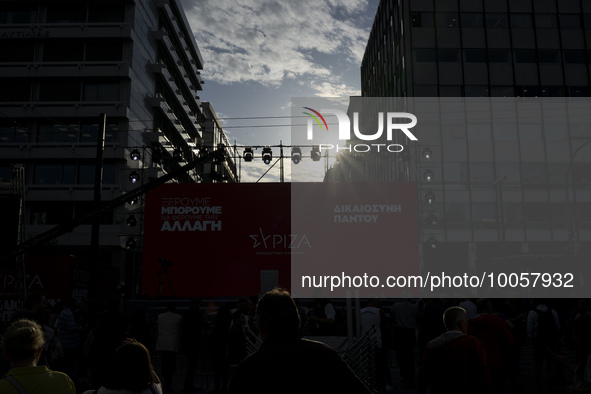 Supporters of the main opposition party of SYRIZA gather in Syntagma Square of Athens for the pre-election speech of Alexis Tsipras, on May...