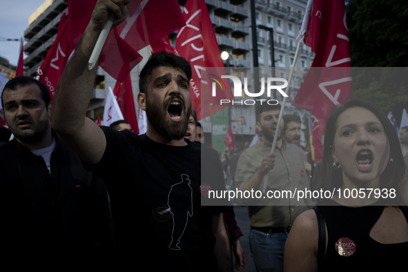 Supporters of the main opposition party of SYRIZA gather in Syntagma Square of Athens for the pre-election speech of Alexis Tsipras, on May...