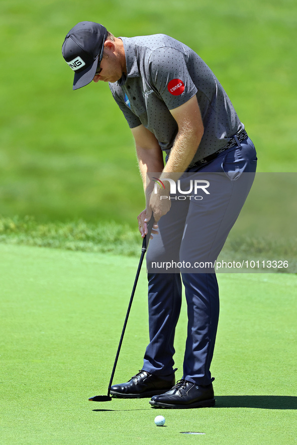 Seamus Power of Waterford, Ireland putts on the 17th green during the first round of the The Memorial Tournament presented by Workday at Mui...