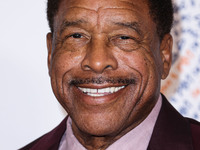 Dave Winfield arrives at the 30th Annual Race To Erase MS Gala held at the Fairmont Century Plaza on June 2, 2023 in Century City, Los Angel...