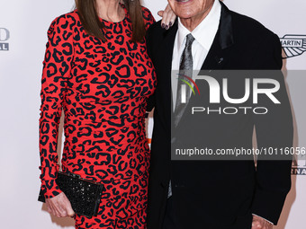 Linell Shapiro and Robert Shapiro arrive at the 30th Annual Race To Erase MS Gala held at the Fairmont Century Plaza on June 2, 2023 in Cent...