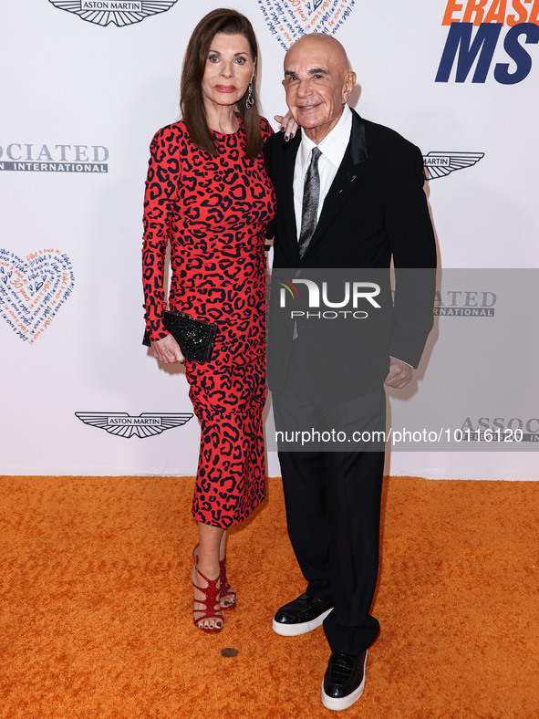 Linell Shapiro and Robert Shapiro arrive at the 30th Annual Race To Erase MS Gala held at the Fairmont Century Plaza on June 2, 2023 in Cent...