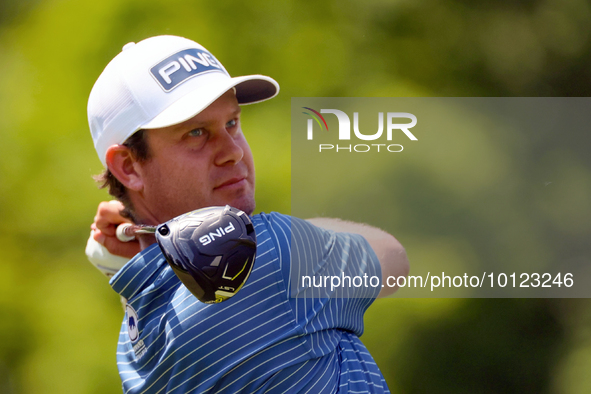 Harris English of Sea Island, Georgia hits from the 18th tee during The Memorial Tournament presented by Workday at Muirfield Village Golf C...