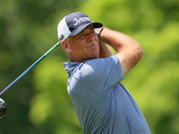 Stewart Cink of Atlanta, Georgia hits from the 18th tee during The Memorial Tournament presented by Workday at Muirfield Village Golf Club i...