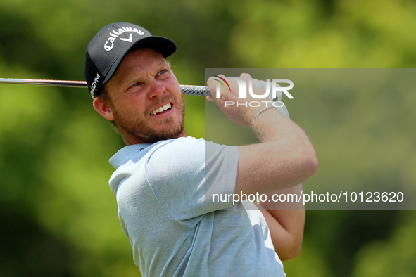 Danny Willett of Sheffield, England hits from the 18th tee during The Memorial Tournament presented by Workday at Muirfield Village Golf Clu...