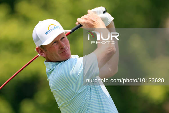 Brandt Snedeker of Franklin, Tennessee hits from the 18th tee during The Memorial Tournament presented by Workday at Muirfield Village Golf...