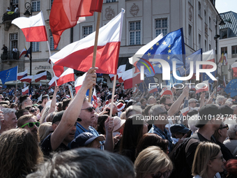 Pro-democratic march in Warsaw gathered up to 500k participants (according to organisers), led by Donald Tusk, former Prime Minister of Pola...