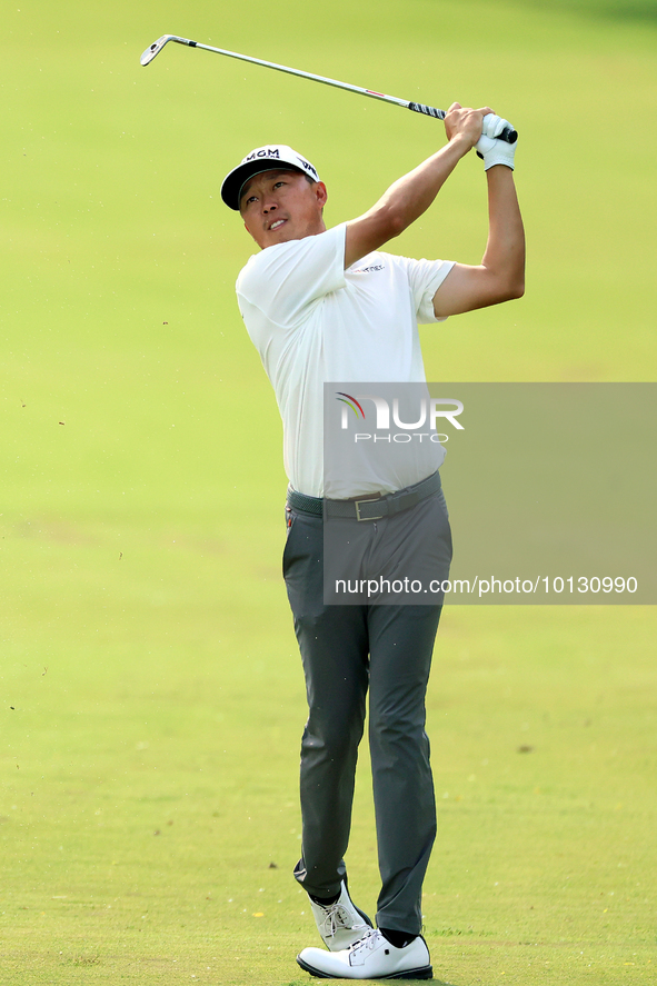 David Lipsky of Las Vegas, Nevada hits from the 18th fairway during The Memorial Tournament presented by Workday at Muirfield Village Golf C...