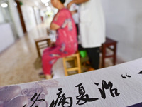 

At the Rehabilitation Department of Traditional Chinese Medicine of the People's Hospital in Qingzhou City, Shandong Province, China, a me...