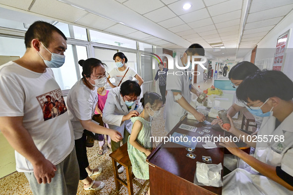 

At the Rehabilitation Department of Traditional Chinese Medicine of the People's Hospital in Qingzhou City, Shandong Province, China, a me...