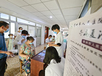 

At the Rehabilitation Department of Traditional Chinese Medicine of the People's Hospital in Qingzhou City, Shandong Province, China, a me...