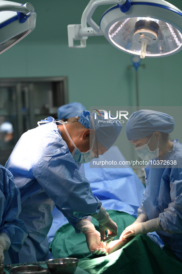 GUIYANG, CHINA - AUGUST 15, 2023 - Doctors operate on a patient at the People's Hospital in Guiyang, Guizhou province, China, August 15, 202...