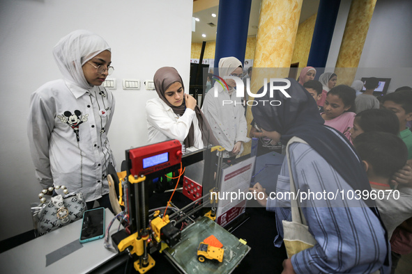 Palestinian students take part in a festival of the Science Days Palestine, at al Qattan Center in Gaza city on August 21, 2023. 
 