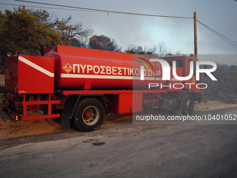 A fire truck during the wildfire in Mountain Parnitha. 22/8/23 (