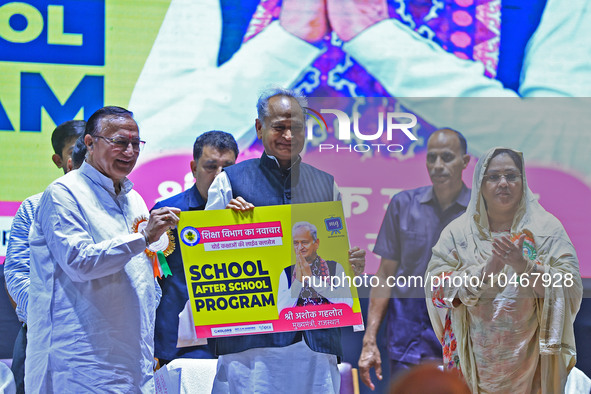 

Rajasthan Chief Minister Ashok Gehlot and State Education Minister BD Kalla are launching the 'School After School' program during a felic...