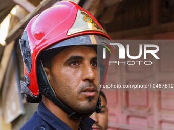 A rescuer in the city of Amizmiz, just a few dozen kilometers from the epicenter of the earthquake that shook Morocco. (