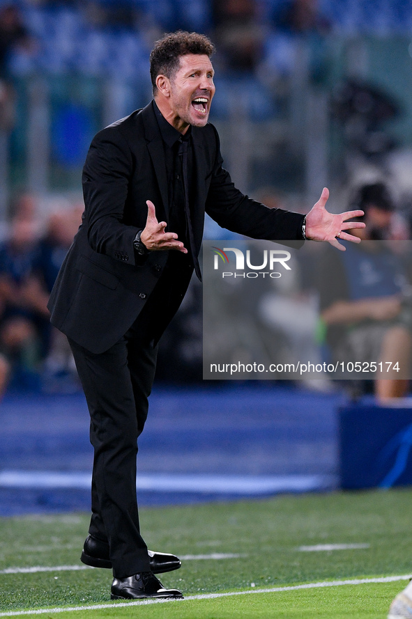 Diego Simeone head coach of Atletico de Madrid yells during the UEFA Champions League Group E match between SS Lazio v Atletico de Madrid at...