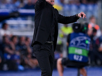 Diego Simeone head coach of Atletico de Madrid gestures during the UEFA Champions League Group E match between SS Lazio v Atletico de Madrid...