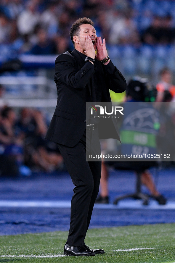 Diego Simeone head coach of Atletico de Madrid yells during the UEFA Champions League Group E match between SS Lazio v Atletico de Madrid at...