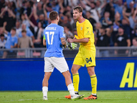 Ivan Provedel of SS Lazio celebrates at the end of the the UEFA Champions League Group E match between SS Lazio v Atletico de Madrid at Stad...