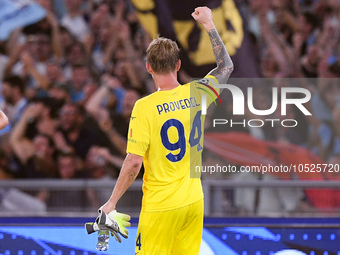 Ivan Provedel of SS Lazio celebrates at the end of the the UEFA Champions League Group E match between SS Lazio v Atletico de Madrid at Stad...