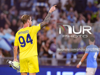 Ivan Provedel of SS Lazio celebrates at the end of the the UEFA Champions League Group E match between SS Lazio v Atletico de Madrid at Stad...