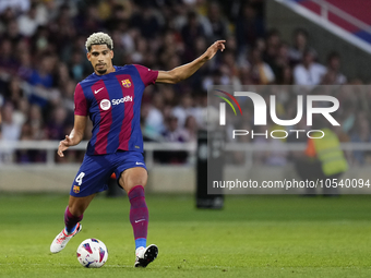 Ronald Araujo centre-back of Barcelona and Uruguay does passed during the LaLiga EA Sports match between FC Barcelona and Celta Vigo at Esta...