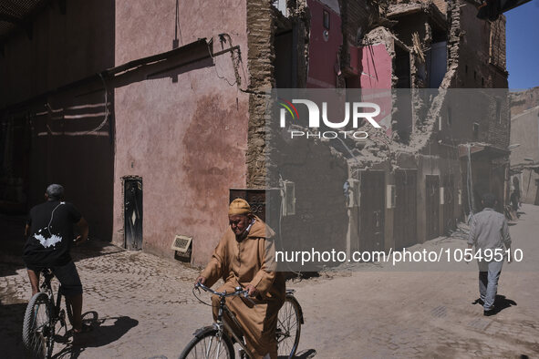 Marrakech, Morocco, 2023/09/11. Just a few days after the terrible earthquake in Morocco, the city of Marrakech is slowly getting back to li...