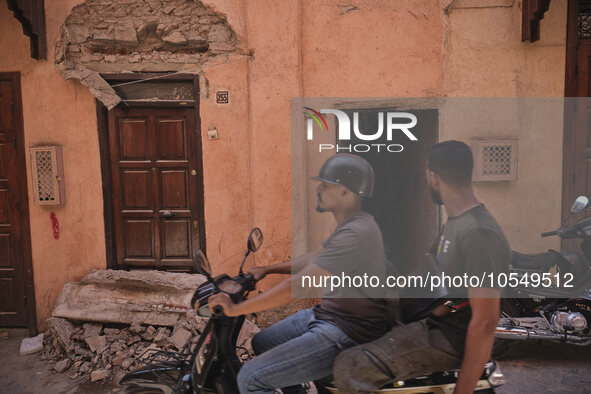 Marrakech, Morocco, 2023/09/11. Just a few days after the terrible earthquake in Morocco, the city of Marrakech is slowly getting back to li...