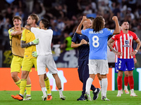 Ivan Provedel of SS Lazio celebrates with teammates after scoring the team's first goal to equalise  during the UEFA Champions League Group...