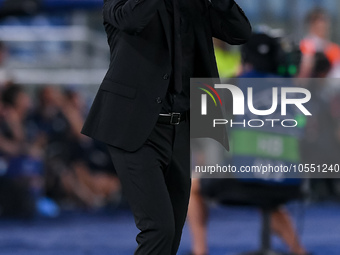 Diego Simeone head coach of Atletico de Madrid yells during the UEFA Champions League Group E match between SS Lazio v Atletico de Madrid at...