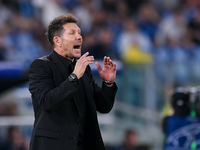 Diego Simeone head coach of Atletico de Madrid yells during the UEFA Champions League Group E match between SS Lazio v Atletico de Madrid at...