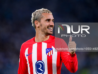 Antoine Griezmann of Atletico de Madrid gestures during the UEFA Champions League Group E match between SS Lazio v Atletico de Madrid at Sta...