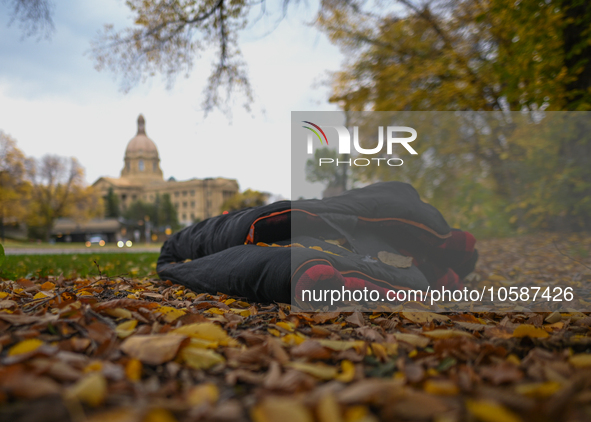 EDMONTON, CANADA - SEPTEMBER 29, 2023:
A sleeping bag left by a homeless person in front of Alberta Legislature, on September 29, 2023, in E...