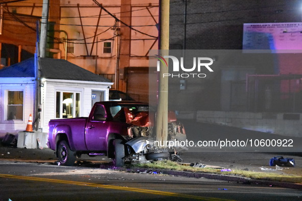 Fair Lawn Police and the Bergen County Prosecutor's Office work the scene of an accident investigation in Fair Lawn, New Jersey, United Stat...