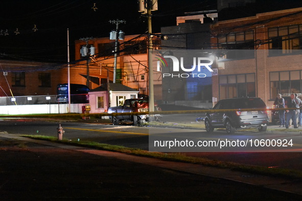 Fair Lawn Police and the Bergen County Prosecutor's Office work the scene of an accident investigation in Fair Lawn, New Jersey, United Stat...