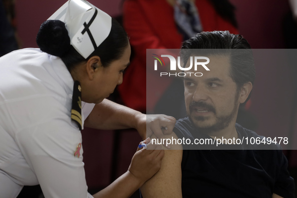 October 16, 2023, Mexico City, Mexico: The director of the Mexican Social Security Institute, Zoe Robledo, is vaccinated against influenza a...