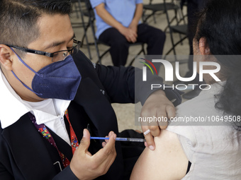 October 16, 2023, Mexico City, Mexico: Citizens are vaccinated at the start of the national vaccination campaign against influenza and Covid...