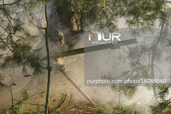 Servicemen of the First Presidential National Guard Brigade of Ukraine BUREVIY (Storm) during a practical exercise at a training ground in n...