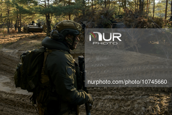 Servicemen of the First Presidential National Guard Brigade of Ukraine BUREVIY (Storm) during a practical exercise at a training ground in n...