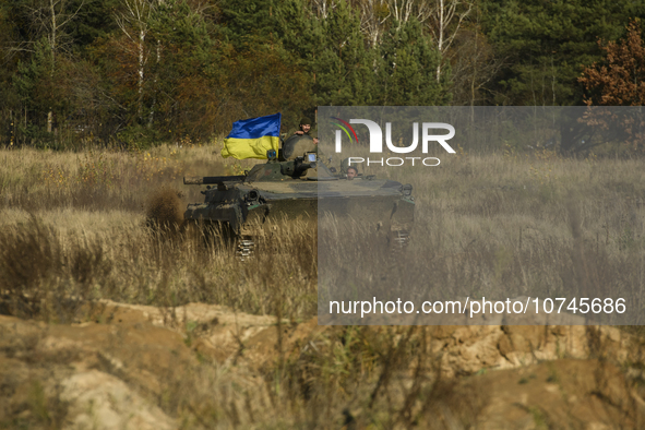 Servicemen of the First Presidential National Guard Brigade of Ukraine BUREVIY (Storm) during a practical exercise at a training ground in n...