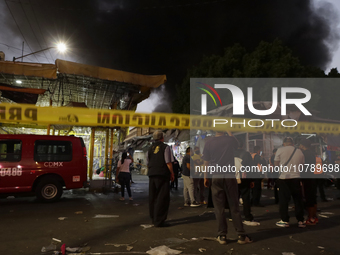 
Area cordoned off due to a fire in the shoe market in Tepito, Historic Center of Mexico City. (